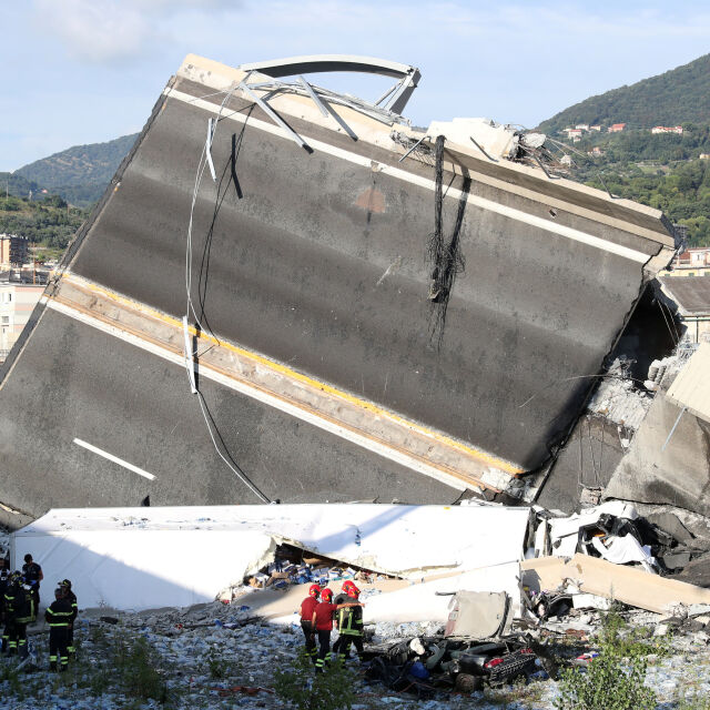 Компанията оператор на моста в Генуа от година знаела за проблемите му