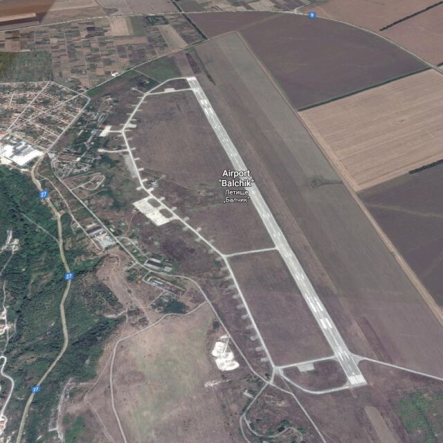 Двуместен самолет се разби на летище Балчик, пилотът е загинал