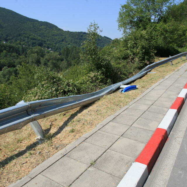 Цацаров назначи експертизи на асфалта и мантинелите след инцидента край Своге