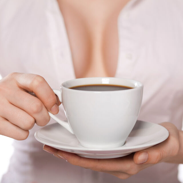 Как кафето се отразява върху женските гърди