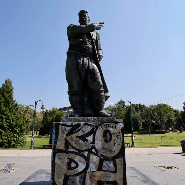 Гоце Делчев с неизвестен досега паметник в Скопие