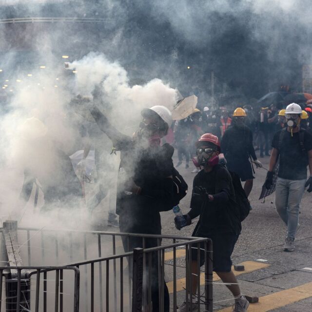 Пореден ден на протести и сблъсъци в Хонконг
