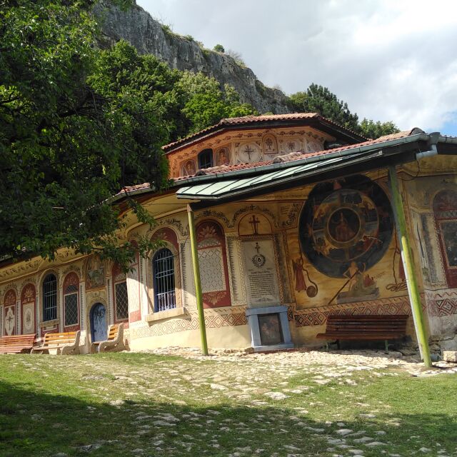 Идея за пътуване през уикенда - Преображенският манастир край Велико Търново