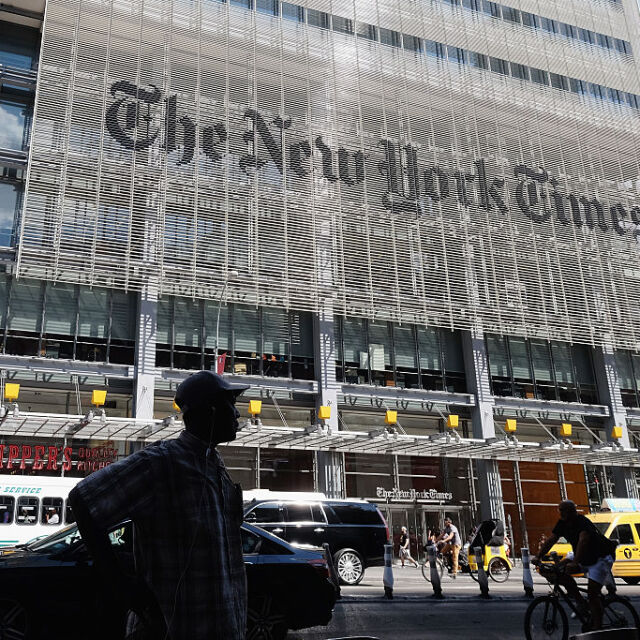 Заради Тръмп: NYT подмени заглавие и си навлече куп критики