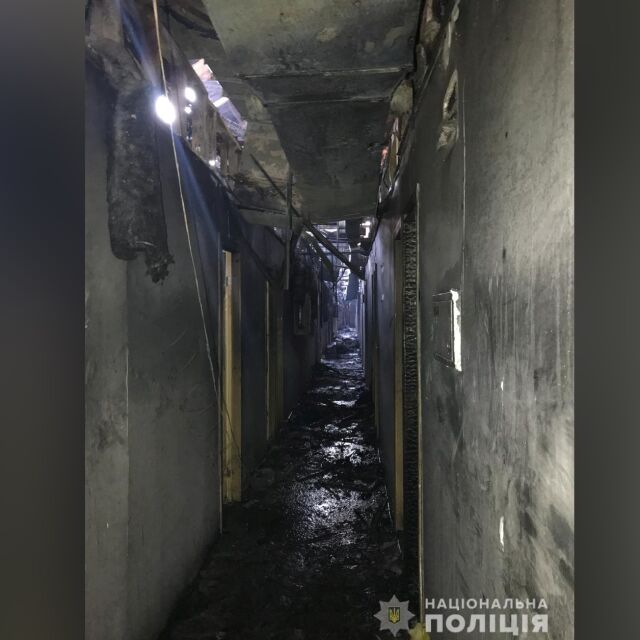 Осем души загинаха при пожар в хотел в Одеса (СНИМКИ И ВИДЕО)