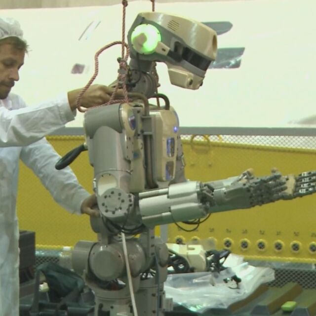 Руският робот "Фьодор" лети към Международната космическа станция