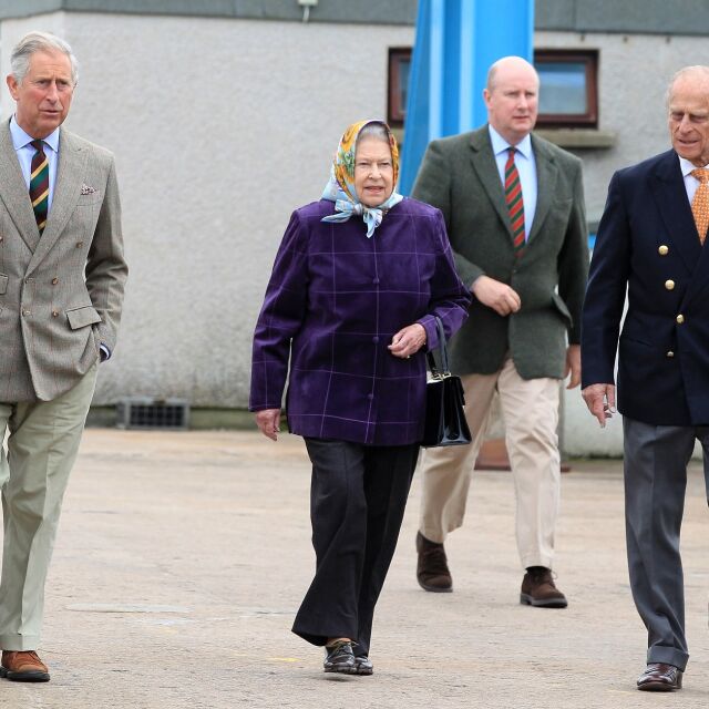 Защо панталоните са табу за кралица Елизабет II и кога сме я виждали да ги носи