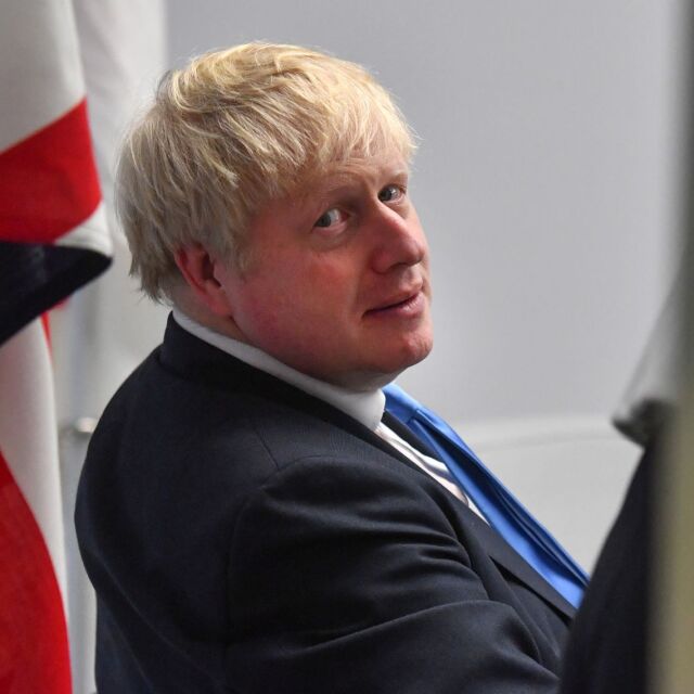 Борис Джонсън иска кралицата да замрази работата на парламента преди брекзит