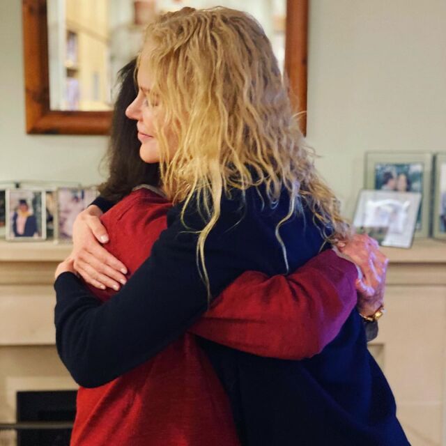 Никол Кидман и майка й се прегърнаха за първи път от 8 месеца