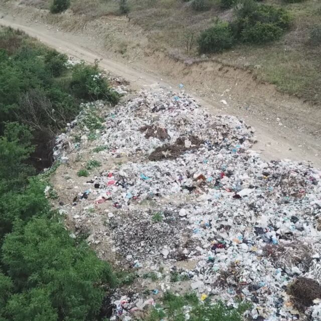 Икономическа полиция разследва сметището край река Струма в Невестино