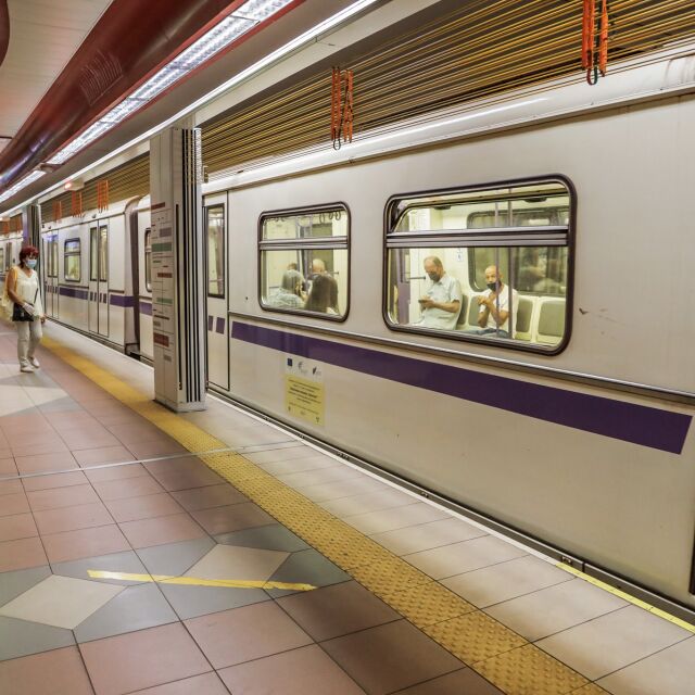 Пускат третия метролъч на метрото до края на август