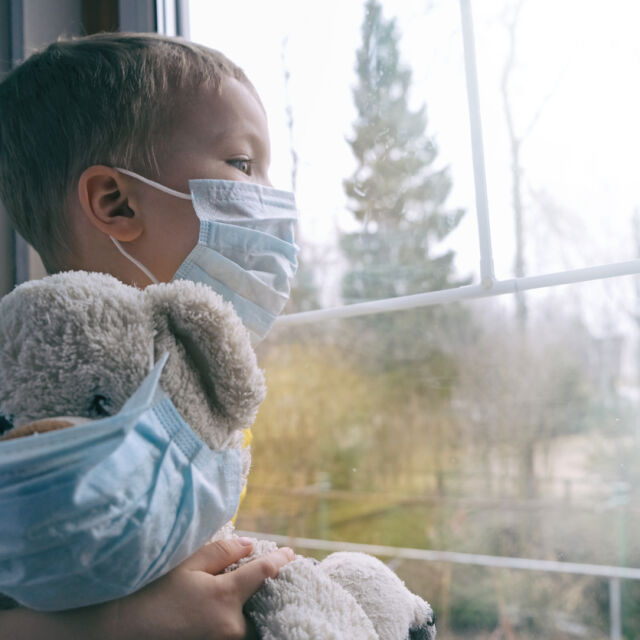 Съветите на МТСП при дете вкъщи заради коронавируса