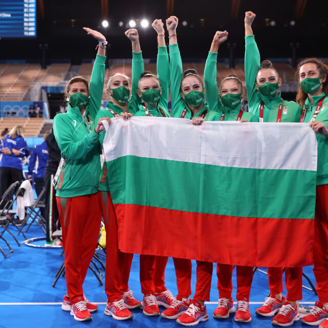 Националният ансамбъл по художествена гимнастика донесе трета олимпийска титла за България