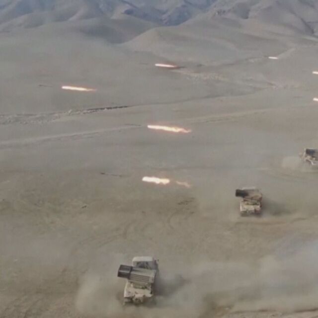 Русия прави военни учения на границата с Афганистан, талибаните контролират 65% от страната