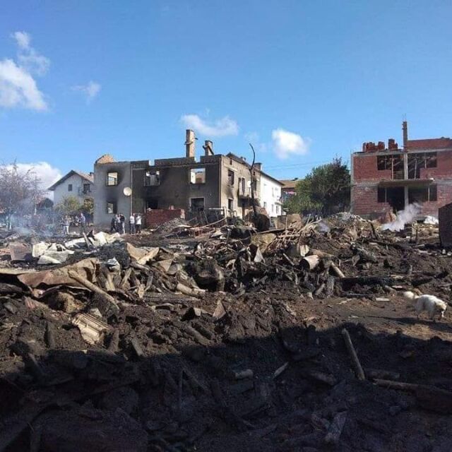 Шест къщи и селскостопански постройки са изпепелени при пожара в Кръстава