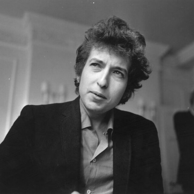 Боб Дилън е обвинен в сексуално насилие над 12-годишно момиче през 1965 г.