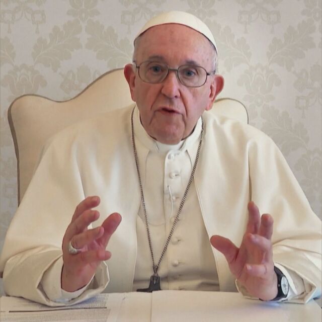 Папа Франциск: Внимавайте! Дори монахините гледат порно
