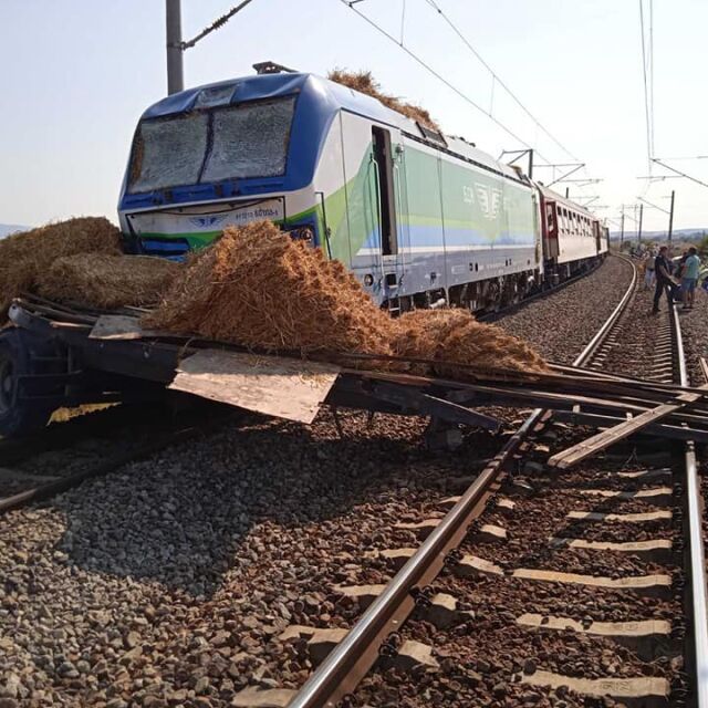 Катастрофа спря влаковете между София и Бургас за часове