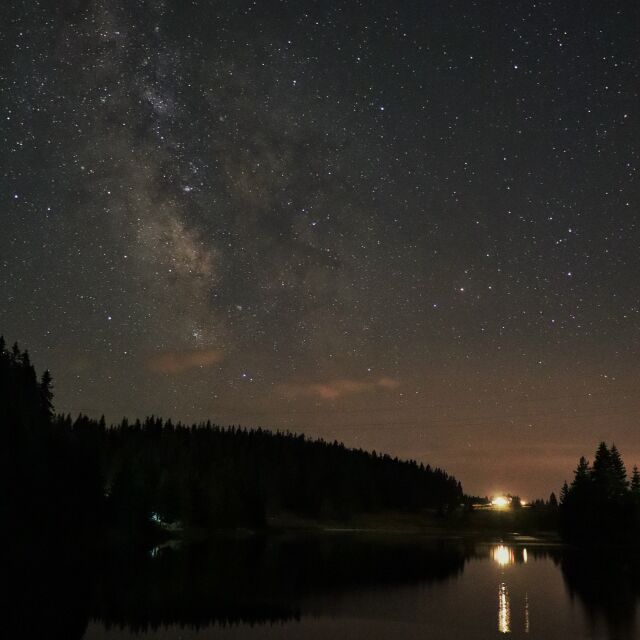 Снимка на деня: Млечният път, заснет от Хайдушки поляни в Родопите