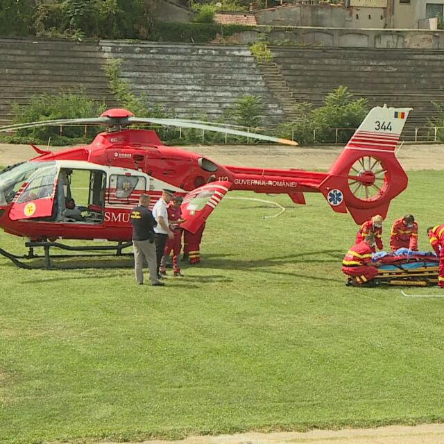 Единствено в bTV: Хеликоптер с пострадал от катастрофата в Търновско кацна в Румъния (ВИДЕО)