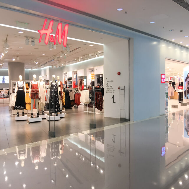 Връщат магазина на H&M в платформите на Alibaba