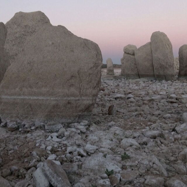 Сушата в Испания разкри праисторически паметник - двойник на ''Стоунхендж''