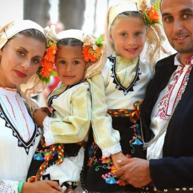 Традиция и забавление в Жеравна – вижте кадри от един от най-големите фестивали в България