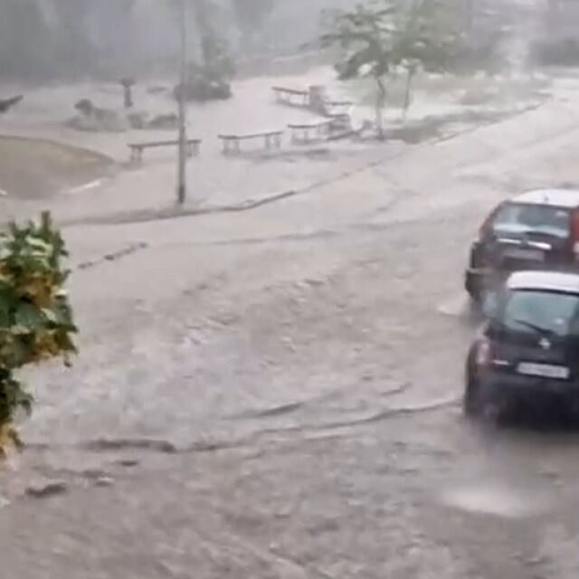 Кметът на Карлово пред bTV: Ситуацията с наводнението е сериозна