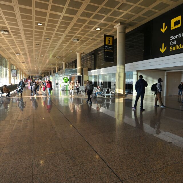 Обир за над 9 млн. евро: Двама арестувани след кражба на летището в Барселона