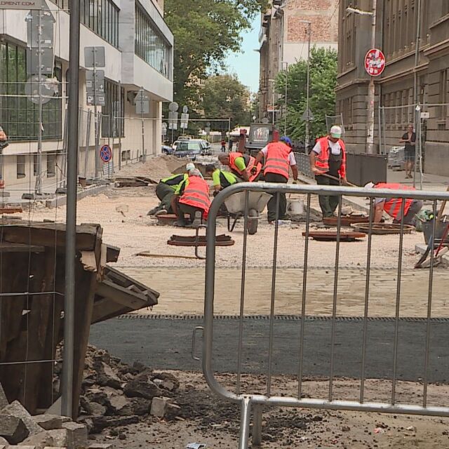 500 метра от малка улица: Ще има ли глоба за ремонта на ул. „Цар Иван Шишман“?
