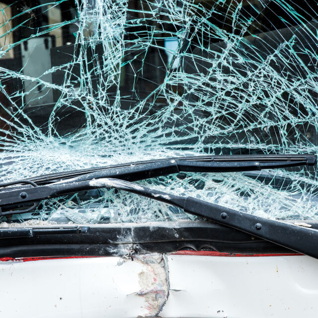 Пиян шофьор блъсна две коли и уби мъж на пътя Радомир - Кюстендил