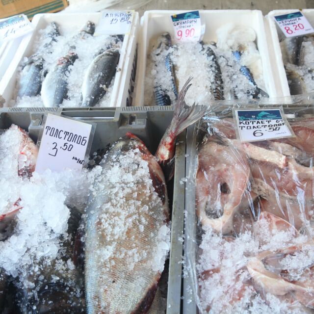 Как да познаем прясната риба на пазара?