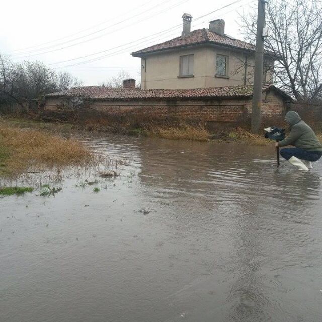Потоп в Съединение, обявено е бедствено положение (СНИМКИ)