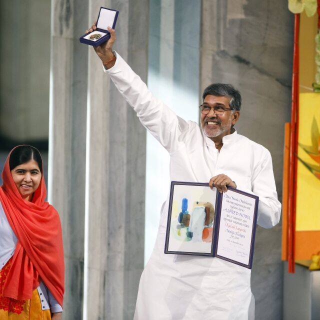 Малала Юсуфзай и Кайлаш Сатяртхи получиха Нобеловата награда за мир