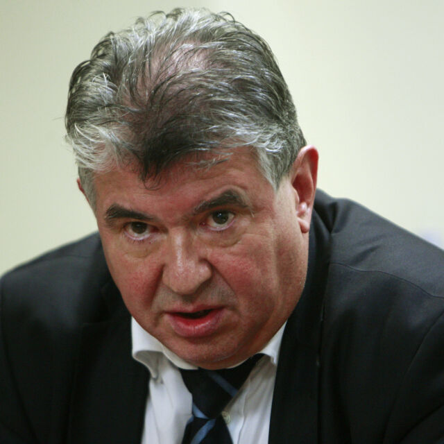 Петър Илиев остава изпълнителен директор на НЕК