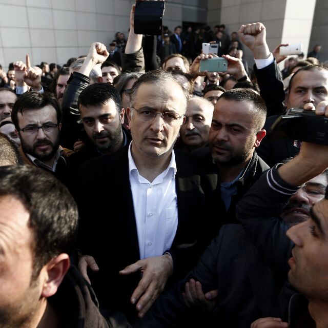 Главен редактор на турски опозиционен вестник излезе от ареста