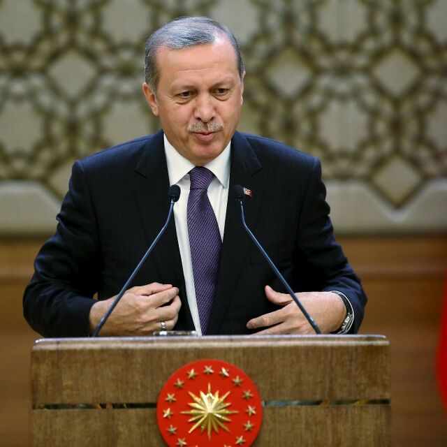 Москва: Ердоган няма да признае за търговията, дори да намажат лицето му с нефт 