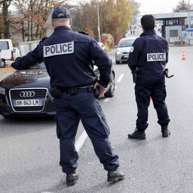 Повишени мерки за сигурност в Женева, издирват заподозрени за тероризъм