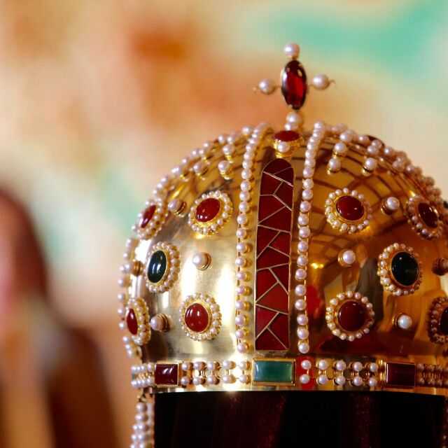 Вижте короната на Калоян (СНИМКИ)