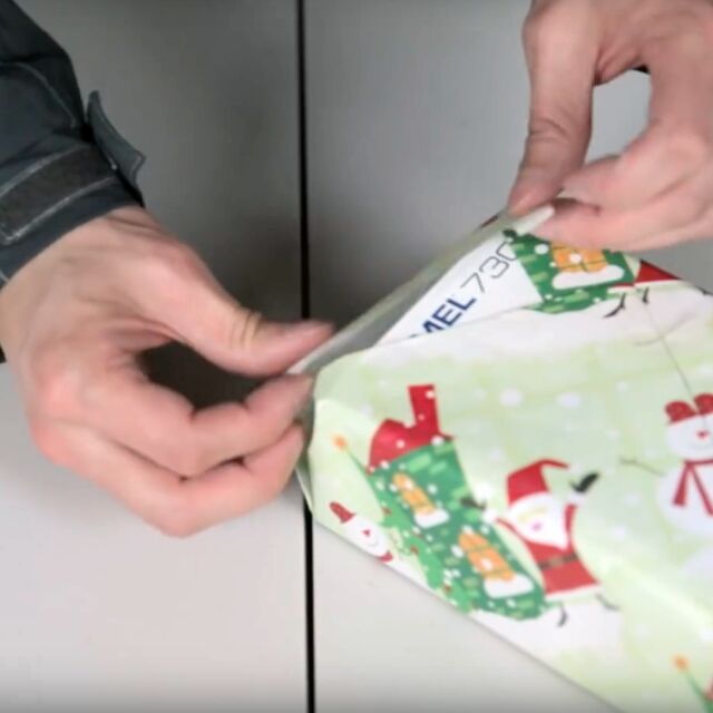 Как да опаковаме подарък за 15 секунди (ВИДЕО)