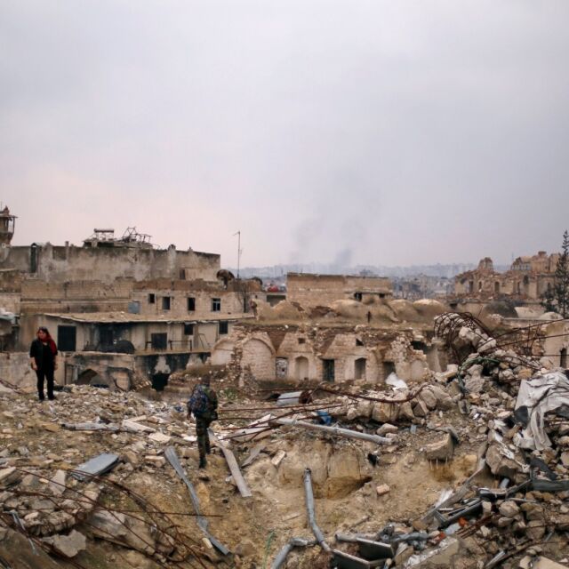Последствията на войната: Половината от Алепо е разрушена