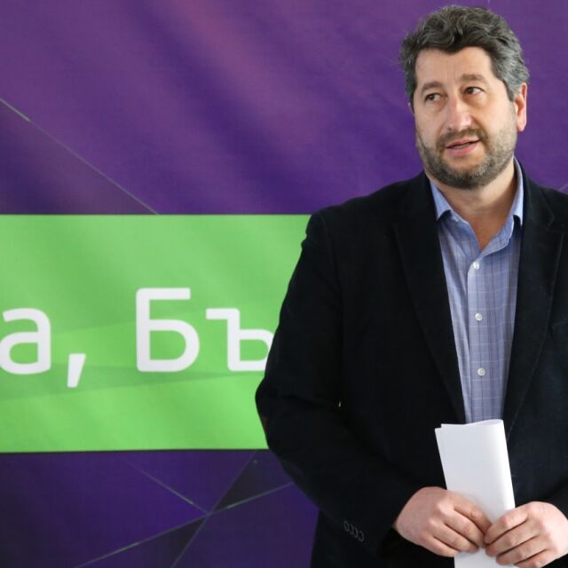 Христо Иванов представи учредителната декларация на партията си