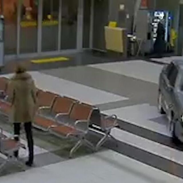 Пиян и дрогиран руснак покара кола в летището на Казан (ВИДЕО)