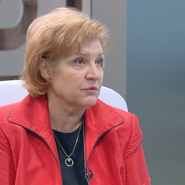 Менда Стоянова: Опозицията бавеше приемането на бюджета и дразнеше