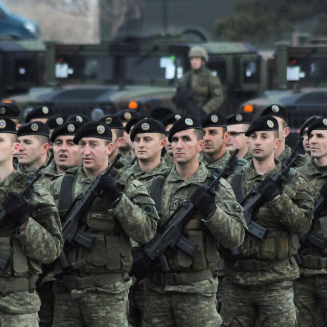 Парламентът на Косово одобри създаването на армия от 5000 души 
