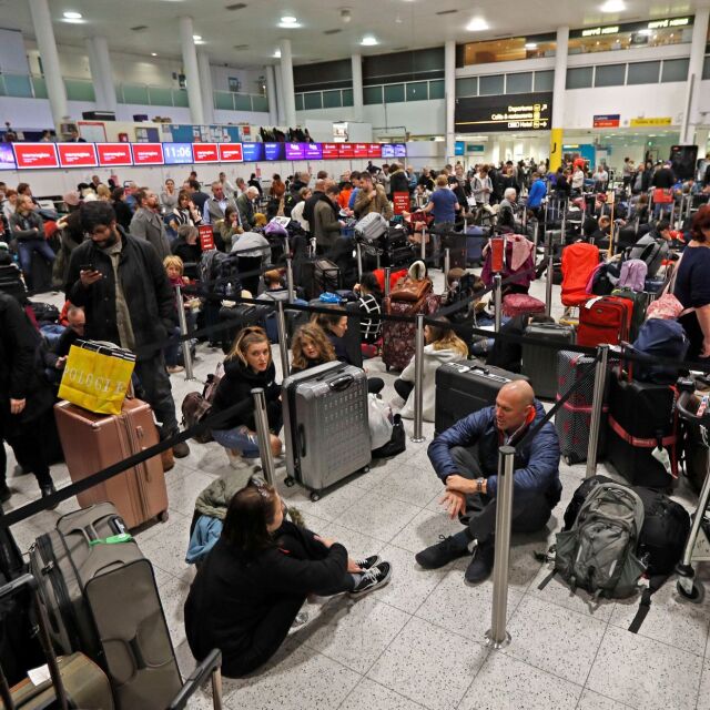 Хаос на лондонското летище "Гетуик" заради прелитащи дронове 