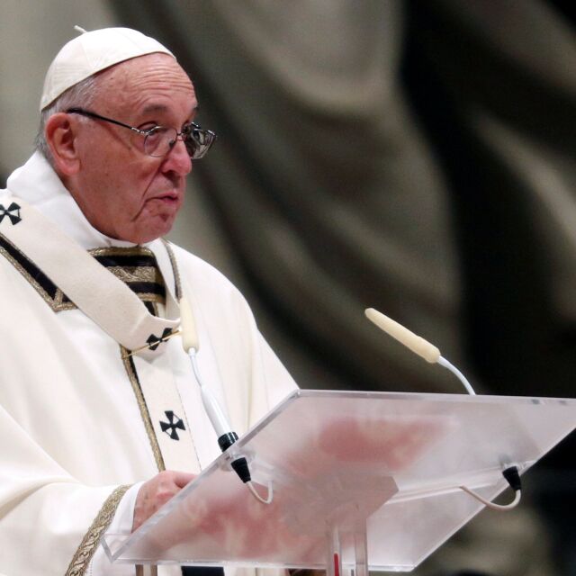 Папа Франциск в навечерието на Рождество: Забравете материализма