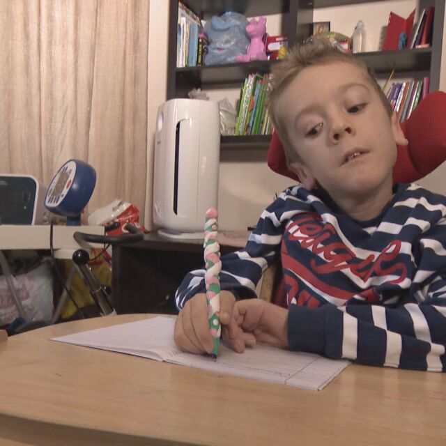 9-годишно българче с тежка диагноза не получи лечение в Румъния 
