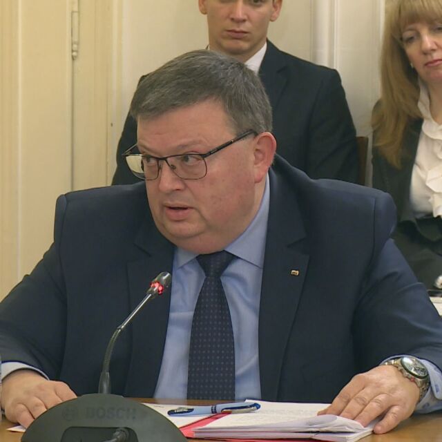 Сотир Цацаров обеща равно отношение към медиите, ако бъде избран за шеф на КПКОНПИ