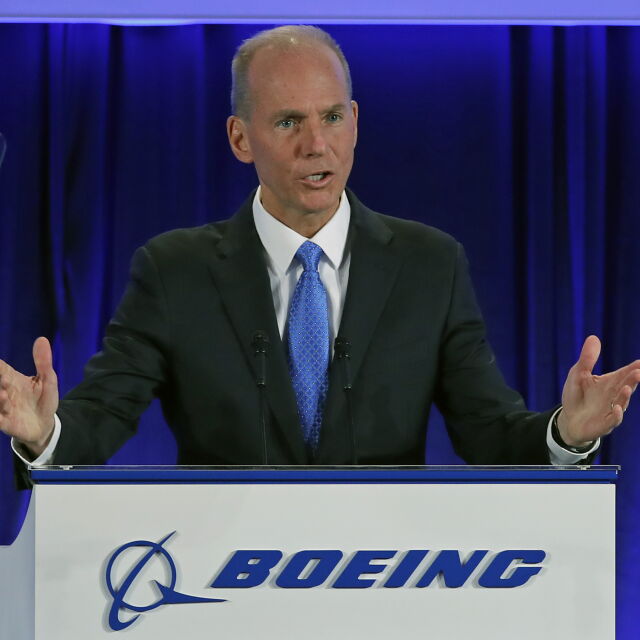 "Боинг" уволни изпълнителния директор заради инциденти със „737 МАКС”
